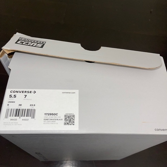 Brand New Women’s size 7 Converse One Star Pro Ox. - Picture 7 of 8